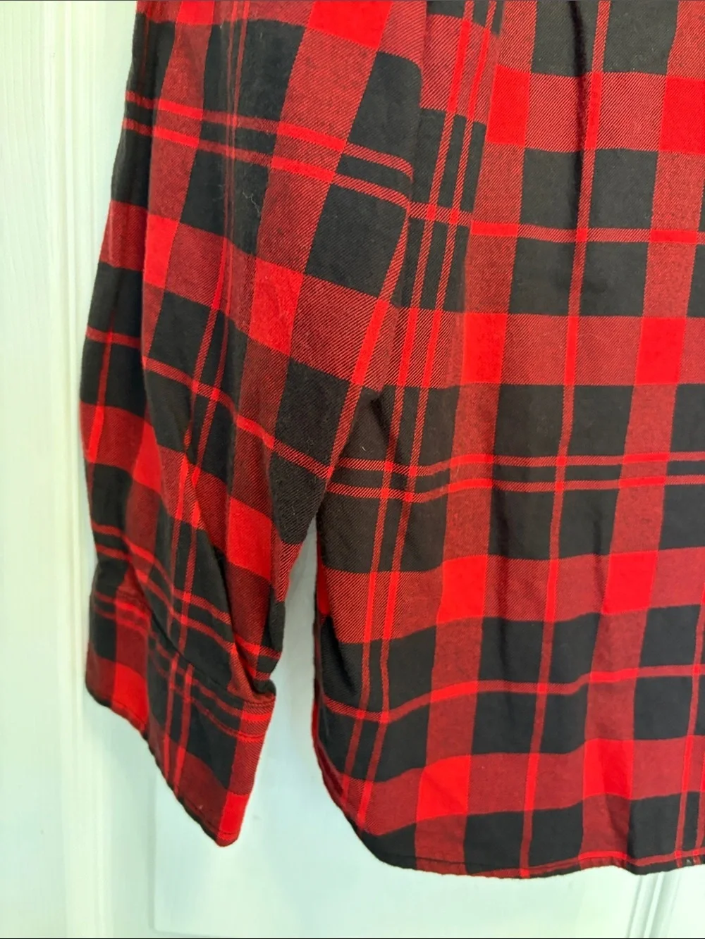Banana Republic Men’s Red and Black Plaid Button-Down Shirt